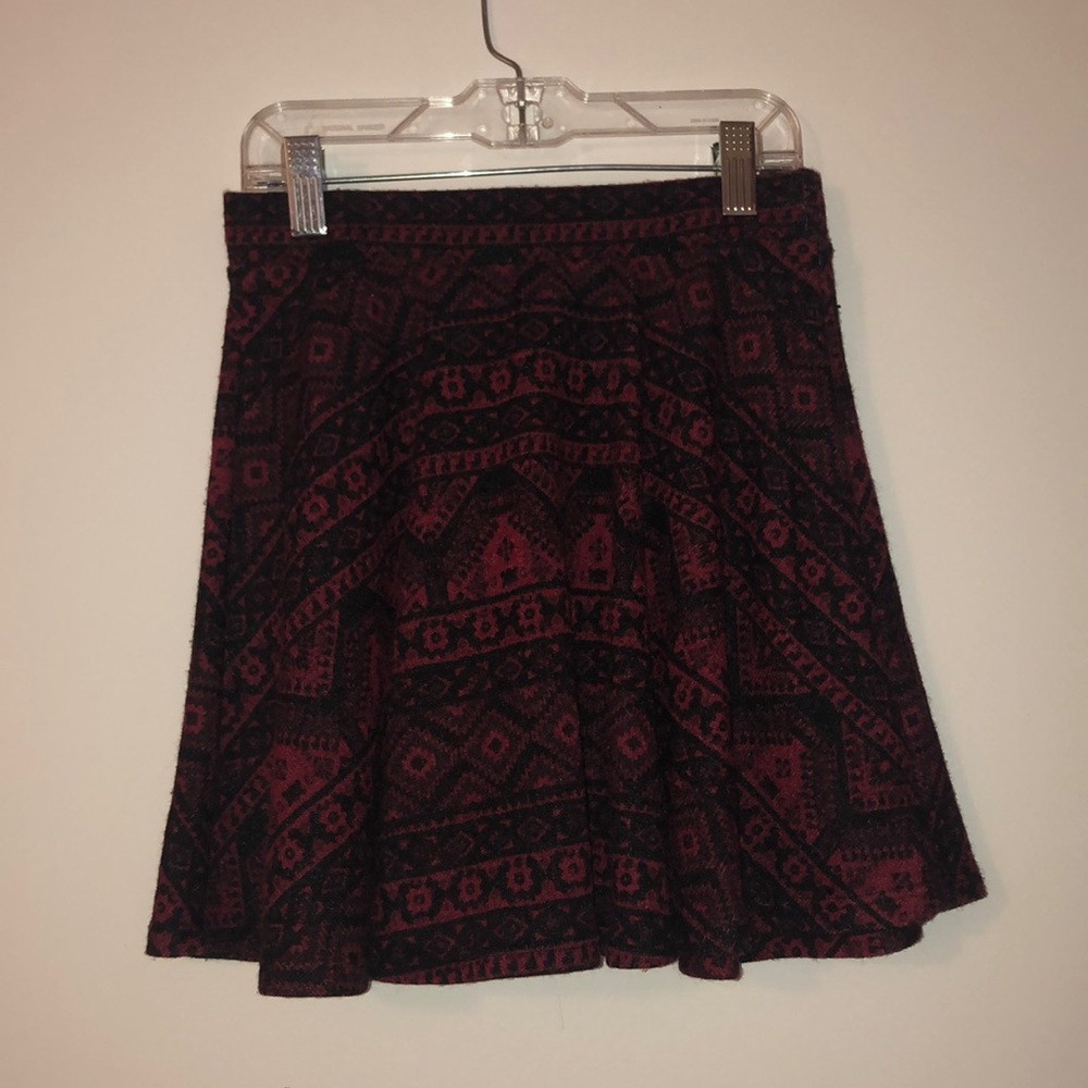 Red patterned mini skirt